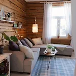 Cozy Summer Nest In The Center By The River *
