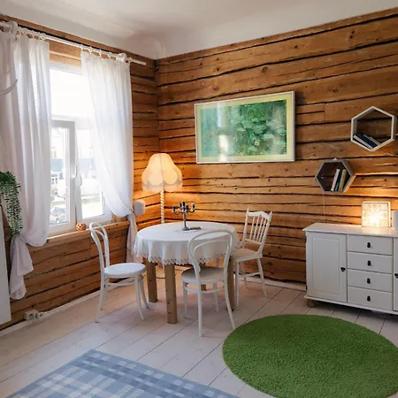 Cozy Summer Nest In The Center By The River Апартаменты *